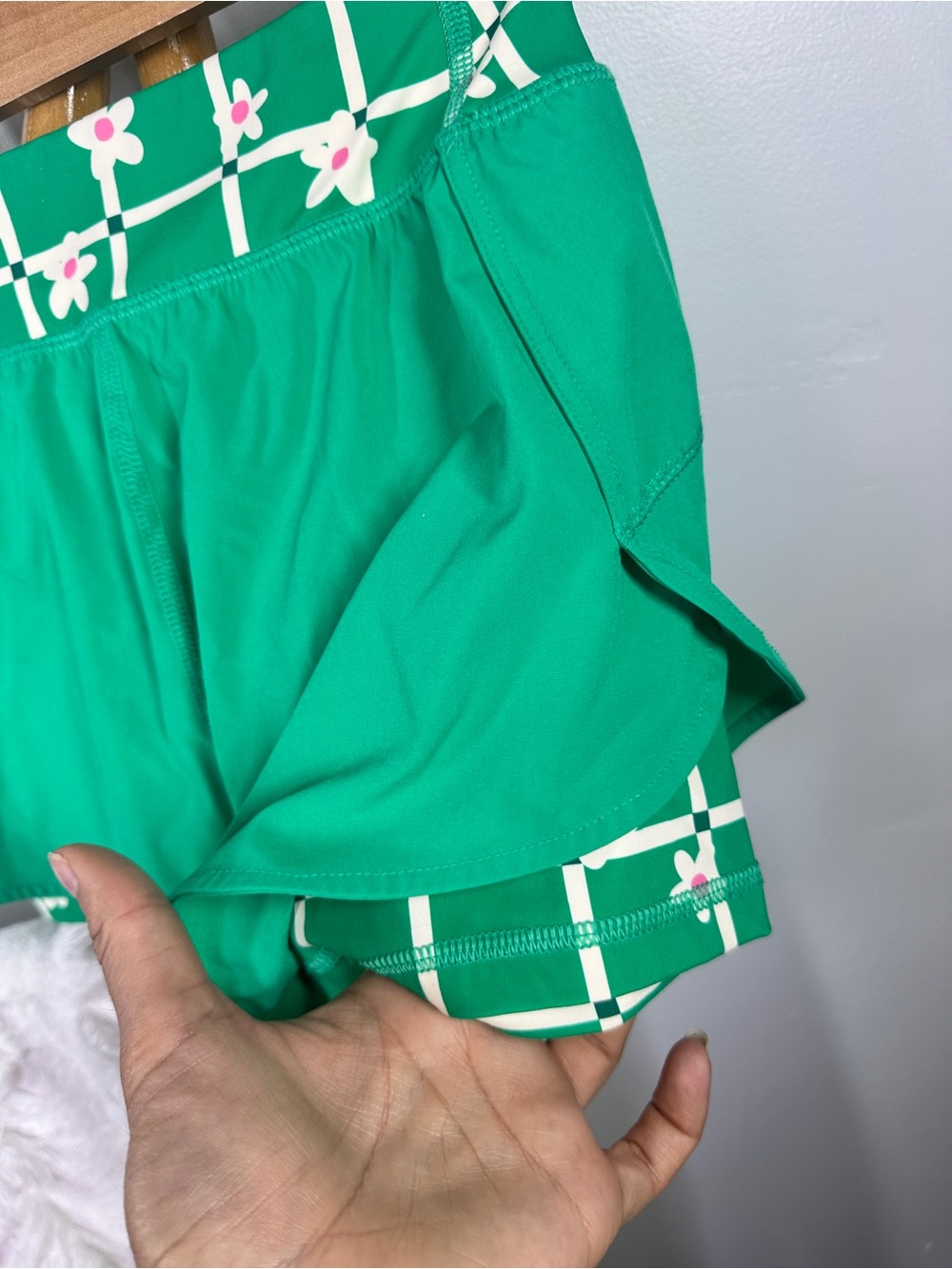 Kids Hanna Andersson Green Floral Shorts sz 8 - Picture 3 of 4